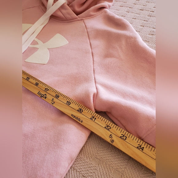 Under Armour Rival Fleece Short Sleeve Hoodie - Picture 9 of 13